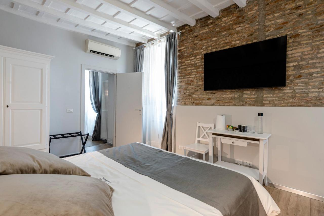 Bed and breakfast Relais La Fornarina Roma